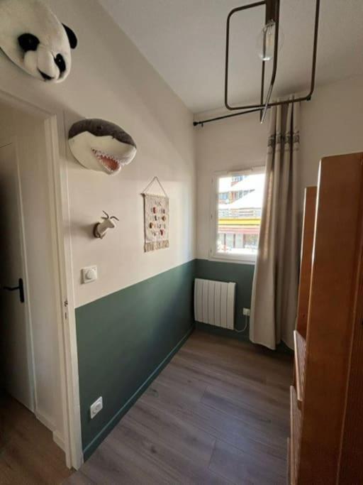 Appartement 3 Pieces, Spacieux En Plein Centre لو دوز آلب المظهر الخارجي الصورة